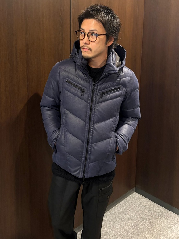 FEATURE | シルエットで魅せる ライダース型ダウンブルゾン | NICOLE