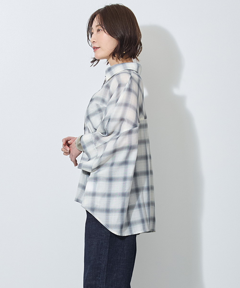 チェック柄シャツ