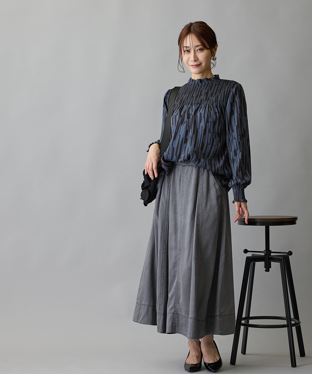 2位 ブロックストライプ柄シャーリングブラウス