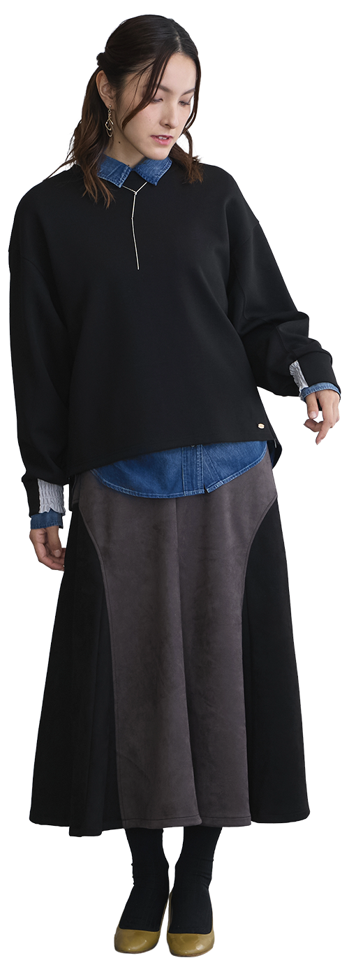チャコール フレアスカートコーデ LOOK 01